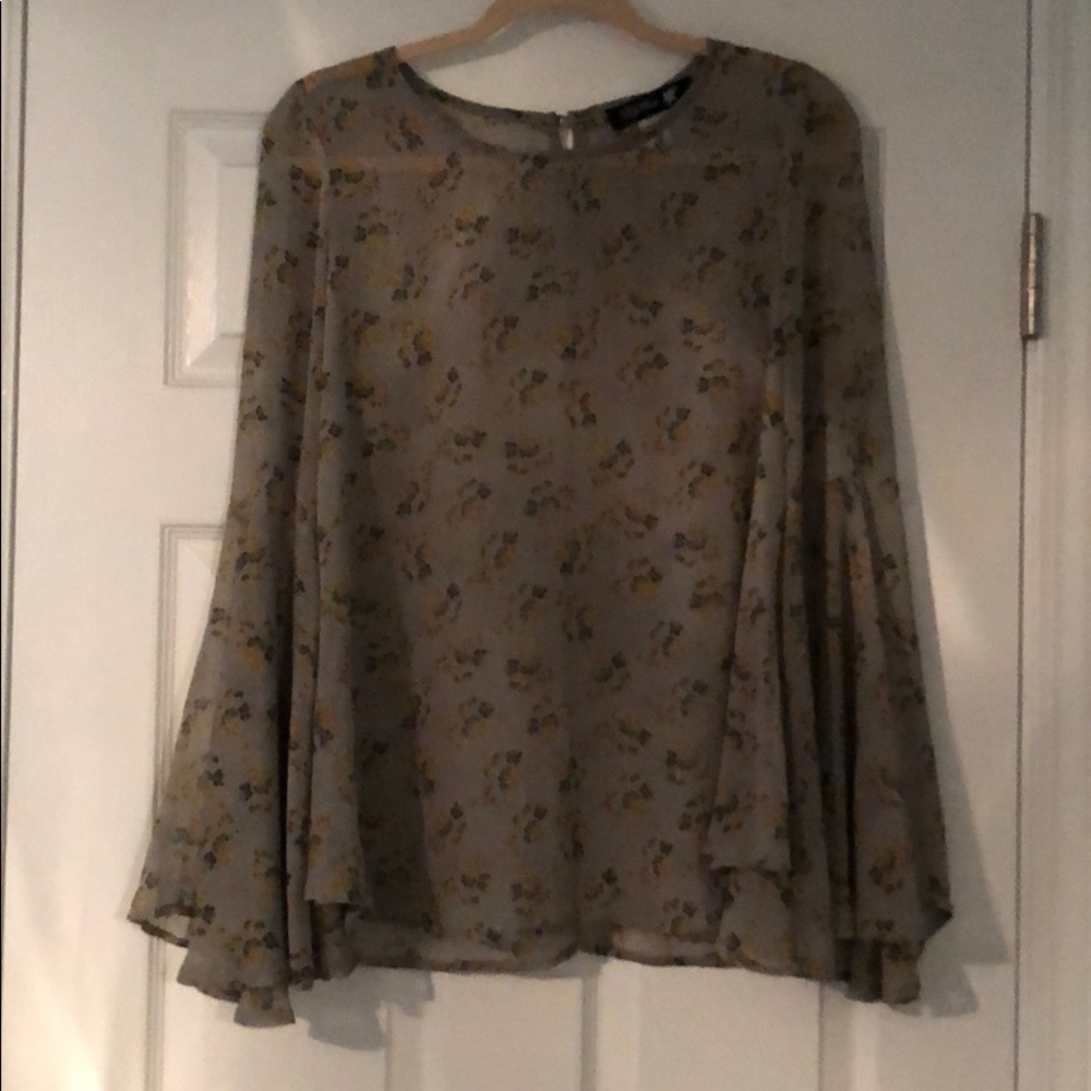 Floral Bell Sleeve Top